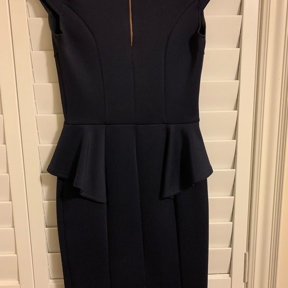 Peplum dress - Picture 3 of 4